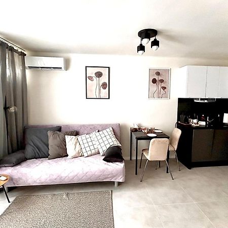 Sky Apartment Comfy Suite Pereca Varsóvia Exterior foto